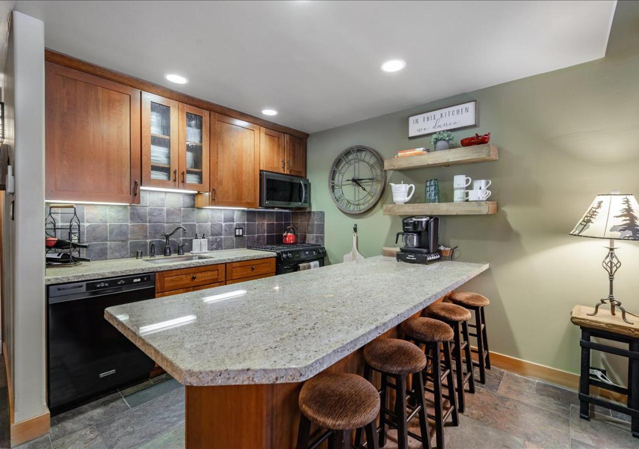 Cozy Northstar Village Condo Walk To Lifts 2 Full Ba Excellent Location Truckee Bagian luar foto